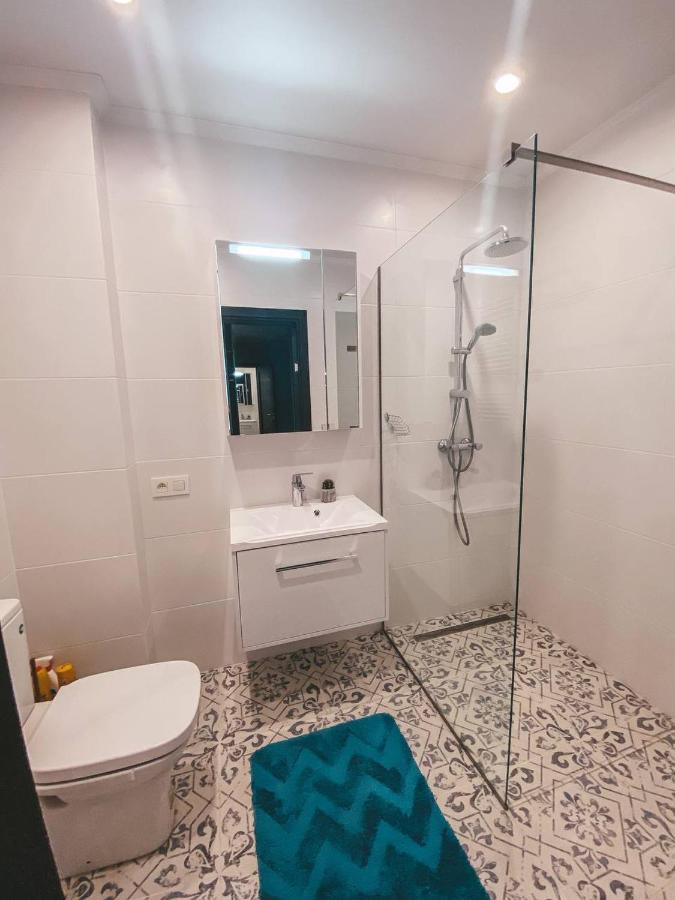 Holly Apartment Chişinău Esterno foto