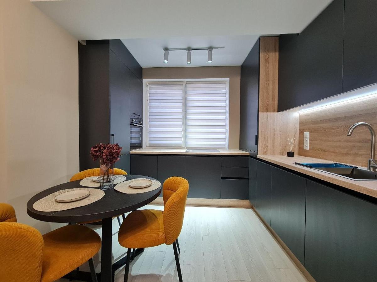 Holly Apartment Chişinău Esterno foto